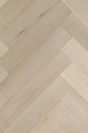 Achetez Aujourd'hui Parquet Chêne contrecollé - Baton Rompu - Oslo Mont Blanc - Huilé - larg. 12.5 cm