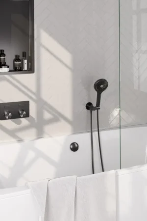 Acheter En Ligne Brauer Gunmetal Carving set de boutons poussoirs thermostatiques encastrés pour baignoire 04 combinaison de remplissage de baignoire 3 positions douche à main flexible de douche raccord mural coude gunmetal pvd brossé