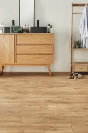 Sol stratifié QS CLASSIC HYDROSEAL Quick Step, aspect Bois naturel, lame 19.00 x 120.00 cm Vente Directe