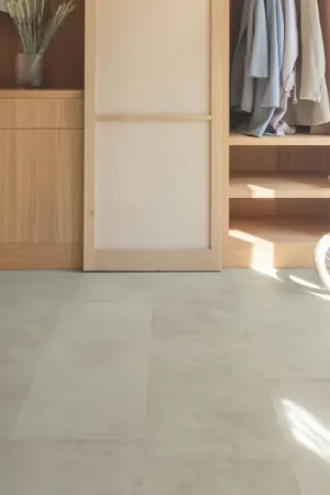 Marque Sol stratifié QS MUSE Quick Step, aspect Carrelage Béton gris, dalle 39.60 x 120.00 cm