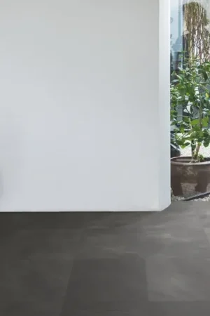 Bon Plan Sol stratifié QS MUSE Quick Step, aspect Carrelage Ardoise noire, dalle 39.60 x 120.00 cm
