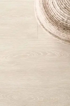 Sol stratifié MAJESTIC Quick Step, aspect Bois chêne de la vallée beige clair, lame 24.00 x 205.00 cm Promotion Saisonnière