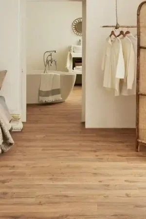 Sol stratifié IMPRESSIVE ULTRA Quick Step, aspect Bois naturel miel, lame 19.00 x 138.00 cm Populaire