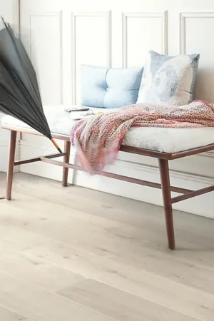 Sol stratifié IMPRESSIVE ULTRA Quick Step, aspect Bois grège, lame 19.00 x 138.00 cm Haute Qualité