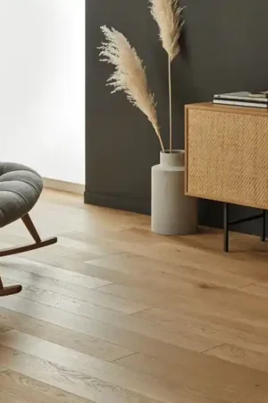 Parquet contrecollé MAJESTE 139 CHENE AUTHENTIQUE, chêne miel, verni, larg. 13.90 cm Commander Maintenant