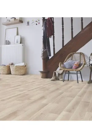 Prix Promo Sol PVC en rouleau avec support feutre décor chêne neige largeur 4m ep. 2,8 mm