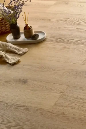 Achat Immédiat Sol pvc à clipser effet bois 22,9x122 cm WOODRIC CAVAILLON